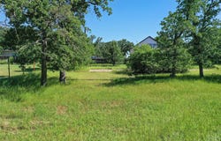 1102 Maple Drive, Bartonville, TX 76226