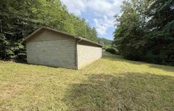 655 Drift Creek Road, Genoa, WV 25517