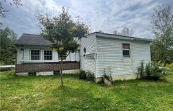 5012 S Ridge Road, Geneva, OH 44041
