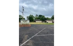 3823 S Siwell Road, Jackson, MS 39212