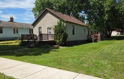 308 4TH ST, Oconto, WI 54153