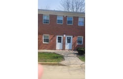1 E Hemlock Drive, Bay Shore, NY 11706