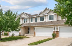 5916 Sapphire Circle, Johnston, IA 50131