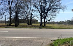 TEMPLE Ave, Fayette, AL 35555