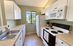 2105 Melrose Drive, Champaign, IL 61820