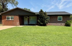 1007 2nd Street, Plains, TX 79355