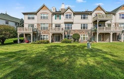 469 Bay Tree Circle, Vernon Hills, IL 60061