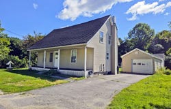 13 Foye Road, Hallowell, ME 04347