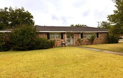 1209 Garland Street, Plainview, TX 79072