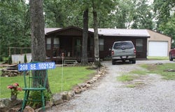 208 SE 10212 P Lane, Deepwater, MO 64740