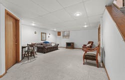 8173 S Legend Dr, Franklin, WI 53132