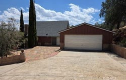 704 Old State Rd, Wofford Heights, CA 93285