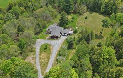 685 Main Road, Holden, ME 04429