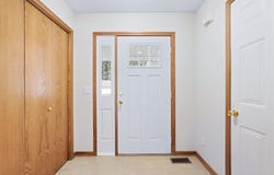 342 Parkview Lane S, Maplewood, MN 55119
