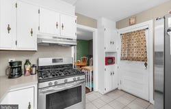 21 BUTTER Lane, READING, PA 19606