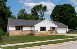 198 W Ohio Street, Farwell, MI 48622