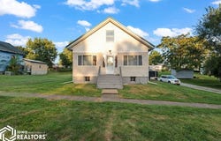 403 S Madison Street, Bloomfield, IA 52537