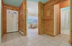 5 Coachlight Square, Montrose, NY 10548