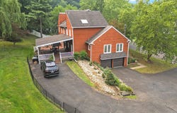 2002 PAR Drive, DOYLESTOWN, PA 18901