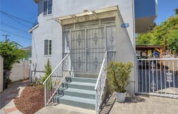 3305 Community Avenue, Glendale, CA 91214