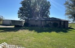20147 Hwy 2, Centerville, IA 52544