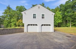 62 Royal Range Road, Sandown, NH 03873