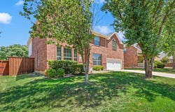 1302 Parkside Drive, Mansfield, TX 76063
