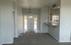 8907 Scenic Dr, Yakima, WA 98908
