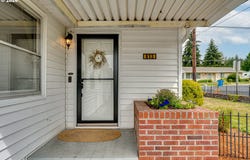 813 N 16TH Ave, Kelso, WA 98626
