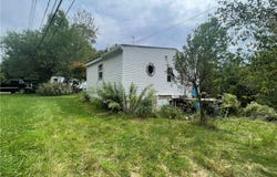 5012 S Ridge Road, Geneva, OH 44041