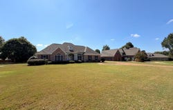 915 Shumard Oak Dr, Saltillo, MS 38866