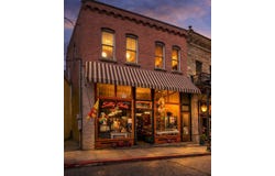 87 Spring Street, Eureka Springs, AR 72632