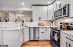 15641 PLAIN DEALING PL, MANASSAS, VA 20112