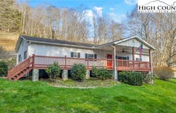 3160 Roundabout Road, Creston, NC 28615