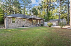 5624 E Broad St., Texarkana, AR 71854