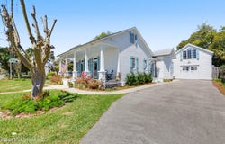 405 Carroll Avenue, Bay Saint Louis, MS 39520