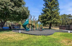 2125 Arroyo Ct, Pleasanton, CA 94588