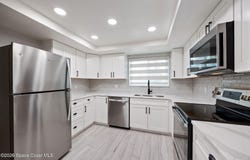 608 Cedar Side Circle NE, Palm Bay, FL 32905