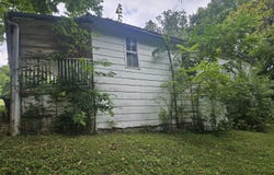 17882 3rd Street, Eminence, MO 65466