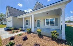 151 Cottage Loop, Midway, GA 31320