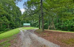 147 Ray Ln, Gainesboro, TN 38562