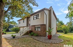 240 Teal Drive, Chatham, IL 62629