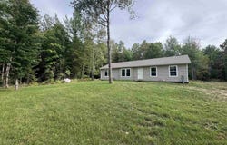 W8301 Swanson Road, Iron Mountain, MI 49801