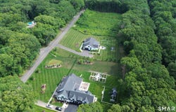 54 Northrop Road, Woodbridge, CT 06525
