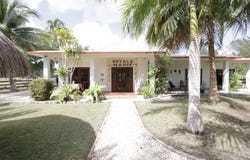 Bayshore Dr, Corozal,