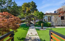 30 Mission DR, San Mateo, CA 94402