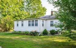 121 E Maple Street, Shepherd, MI 48883