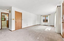 1141 Oakview Dr., ColumbusJunction, IA 52738