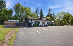 352 Quaker Rd, Queensbury, NY 12804