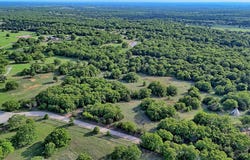 3952 Lake Valley Rd, Sunset, TX 76270
